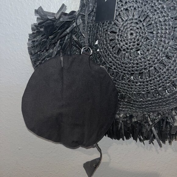 ZARA NWT Black Handmade Raffia Round Bag with Fringe & Attached Interior Purse - Picture 4 of 7